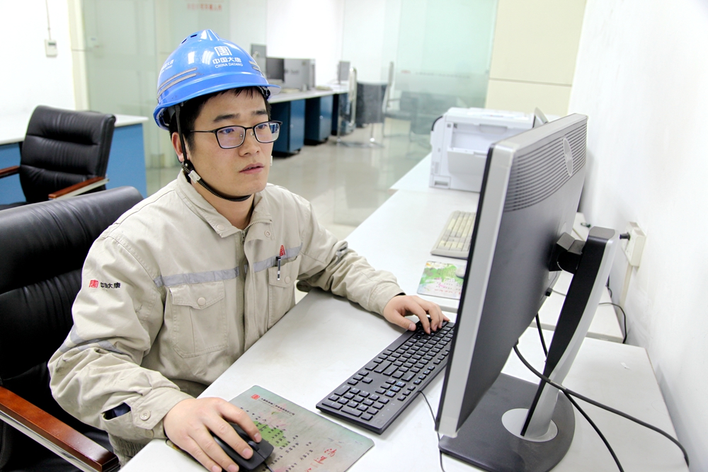 3.楚樂研究1、2號機組煙氣系統控制方案（韓城第二發電公司曹軍科攝）.jpg